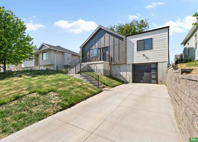 Property at 3004 V St, Omaha, NE 68107, 4 beds, 2 baths
