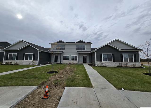 Property at 11420 N 160 Ct, Bennington, NE 68007, 3 beds, 2.5 baths