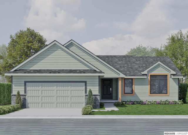 Property at 2914 N 165th Ave, Omaha, NE 68116, 3 beds, 2.5 baths