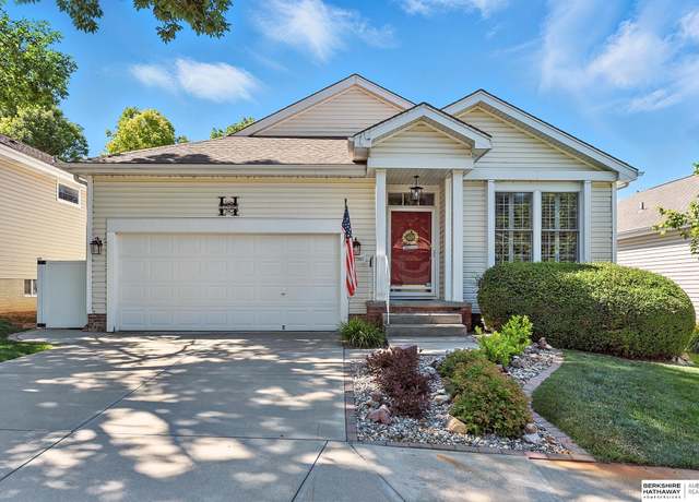Property at 17207 Hickory Plz, Omaha, NE 68130, 2 beds, 3 baths
