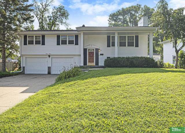 Property at 1111 Carriage Rd, Papillion, NE 68046, 4 beds, 2 baths