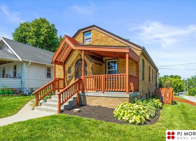 Property at 5002 S 37th St, Omaha, NE 68107, 3 beds, 1.5 baths