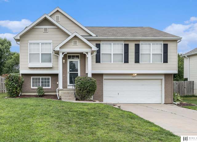Property at 7808 S 159 St, Omaha, NE 68136, 3 beds, 2 baths