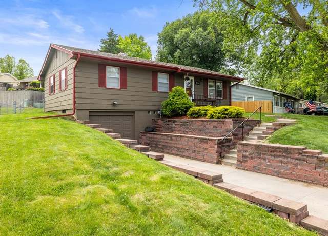 Property at 9619 Emmet St, Omaha, NE 68134, 3 beds, 1.5 baths