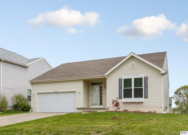 Property at 8903 S 167th St, Omaha, NE 68136, 4 beds, 2 baths