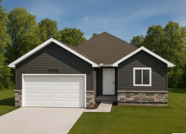 Property at 7905 N 93rd St, Omaha, NE 68122, 2 beds, 2.5 baths