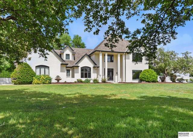 Property at 22224 Homestead Rd, Elkhorn, NE 68022, 4 beds, 5 baths