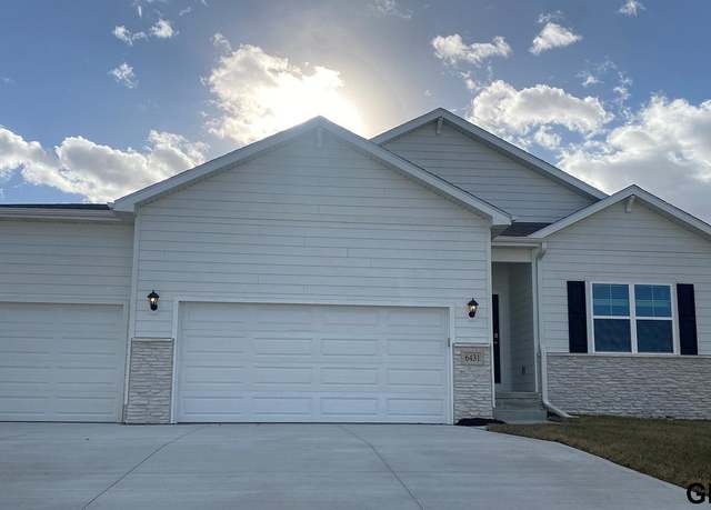Property at 5520 N 188 St, Elkhorn, NE 68022, 4 beds, 3 baths