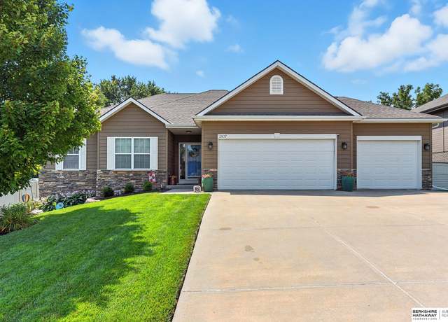 Property at 2107 Barbara Ave, Bellevue, NE 68147, 5 beds, 3 baths