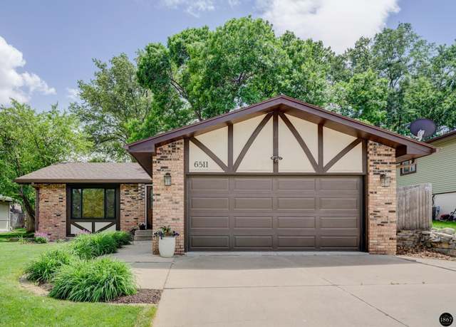Property at 6511 Skylark Ln, Lincoln, NE 68516, 3 beds, 3 baths