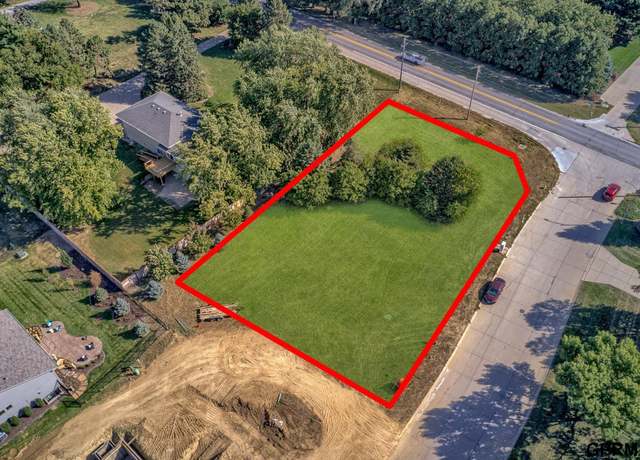 Property at 16816 Ontario St, Omaha, NE 68130