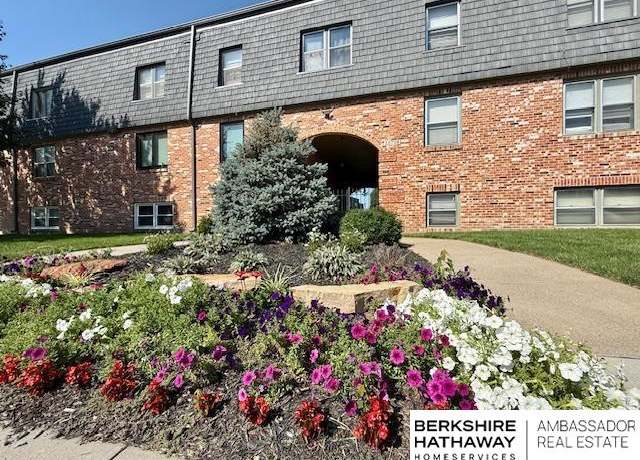 Property at 12722 Gail Plz Unit 206B, Omaha, NE 68137, 2 beds, 1 bath