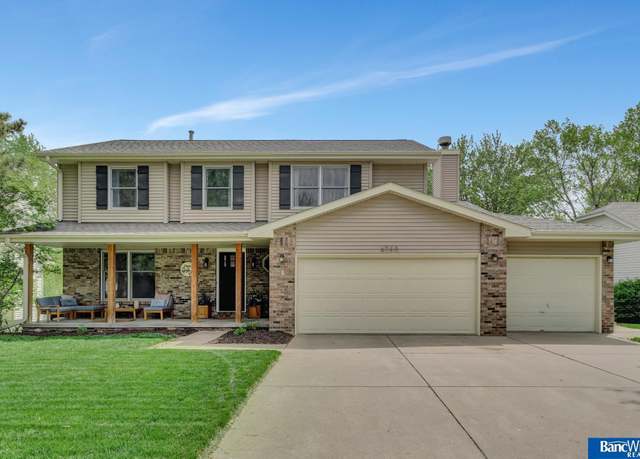 Property at 6740 S 43 St, Lincoln, NE 68516, 5 beds, 3.5 baths