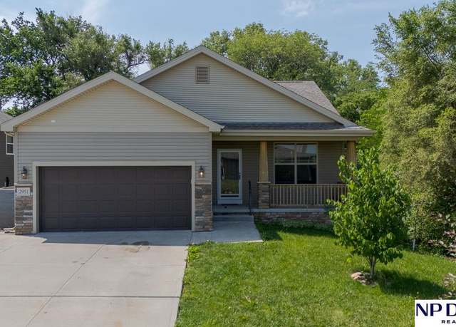 Property at 2951 W Peach St, Lincoln, NE 68522, 3 beds, 3 baths