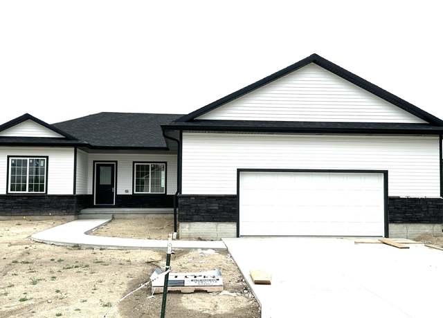 Property at 202 E 12th St, Davenport, NE 68335, 3 beds, 2 baths