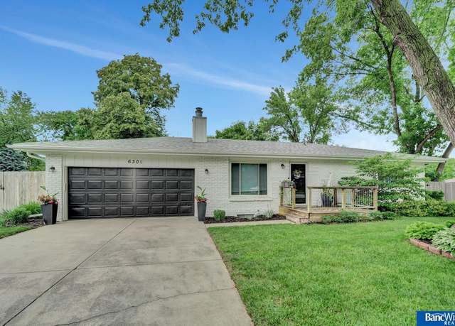 Property at 6301 Queens Dr, Lincoln, NE 68516, 4 beds, 2 baths