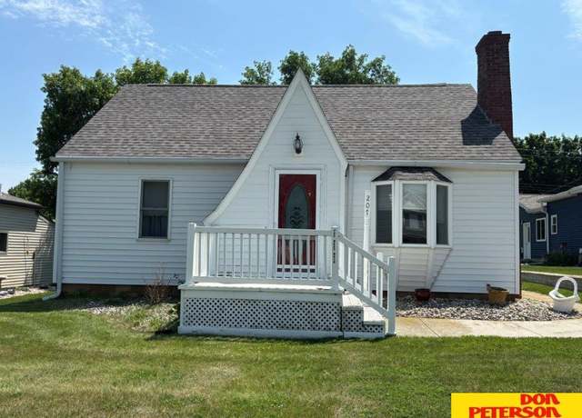 Property at 207 W Main St, Hartington, NE 68739, 1 bed, 2 baths