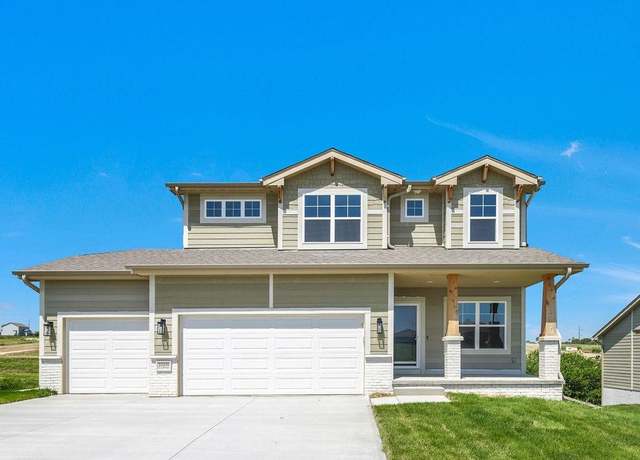 Property at 10304 S 110th Ave, Papillion, NE 68046, 5 beds, 3.5 baths
