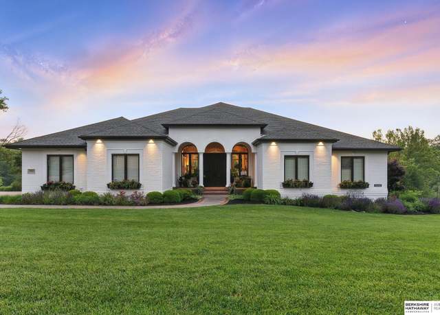 Property at 11650 Todd Dr, Blair, NE 68008, 2 beds, 2.5 baths