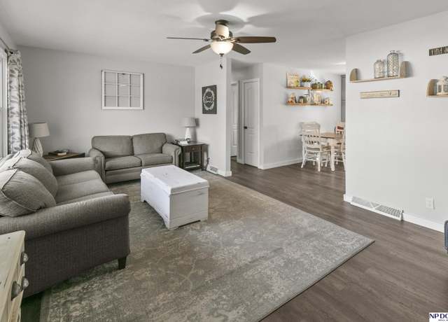 Property at 415 N 12 St, Tekamah, NE 68061, 2 beds, 2 baths