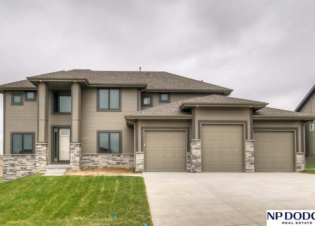 Property at 3638 S 217 St, Elkhorn, NE 68022, 4 beds, 3.5 baths