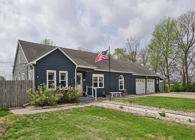 Property at 649 W 2nd St, Wahoo, NE 68066, 3 beds, 2 baths
