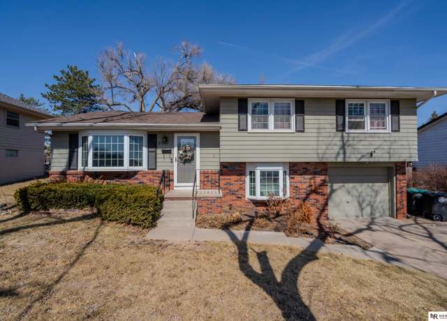 Property at 9342 Corby St, Omaha, NE 68134, 3 beds, 2 baths