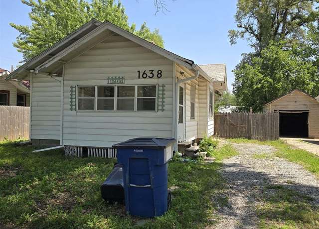 Property at 1638 N 22nd St, Lincoln, NE 68503, 2 beds, 1.5 baths