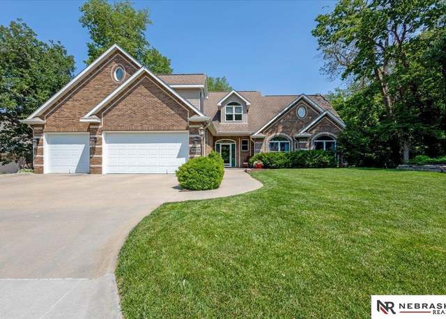Property at 19807 Sterling Ct, Plattsmouth, NE 68048, 4 beds, 4.5 baths