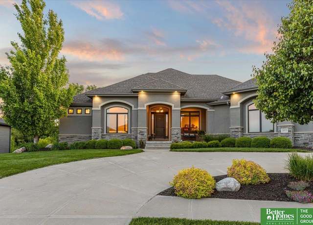 Property at 19513 Hamilton St, Omaha, NE 68022, 4 beds, 5 baths