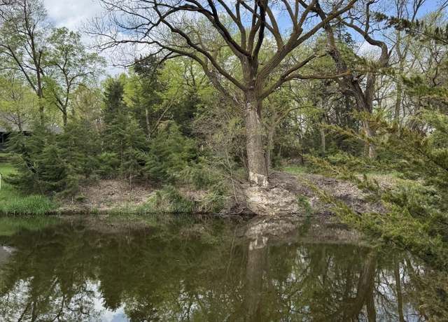 Property at 1565 W Woodland Trl, Fremont, NE 68025