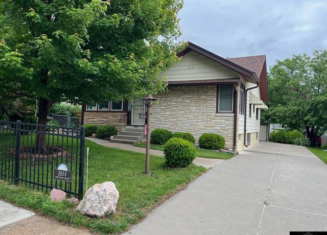 Property at 2031 N 49th St, Omaha, NE 68104, 3 beds, 2 baths