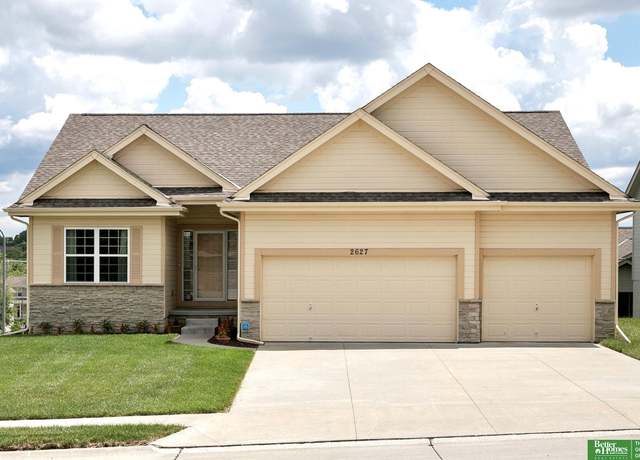 Property at 2627 N 166th St, Omaha, NE 68116, 3 beds, 3 baths