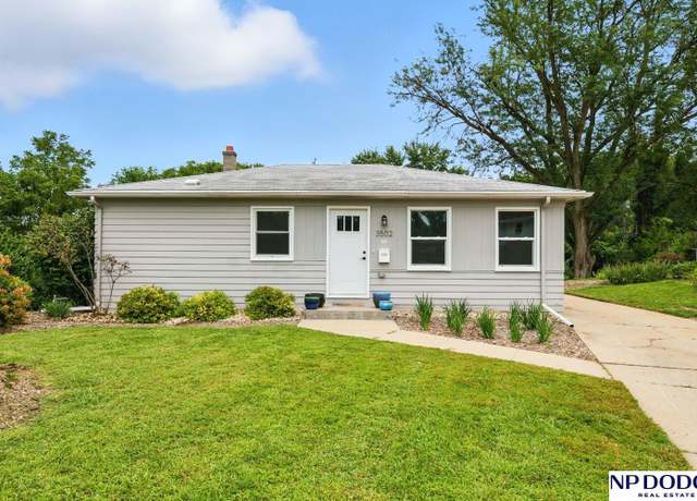 Property at 3502 Hanover Cir, Omaha, NE 68112, 3 beds, 2 baths