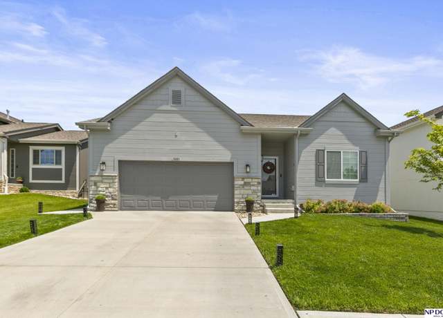 Property at 5003 N 180 Ave, Elkhorn, NE 68022, 4 beds, 3 baths