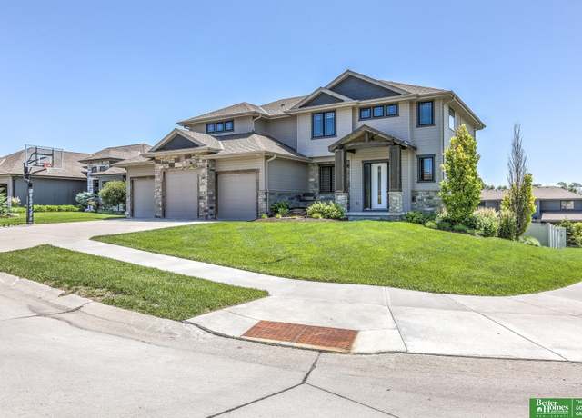 Property at 20761 Shirley St, Omaha, NE 68022, 5 beds, 4.5 baths