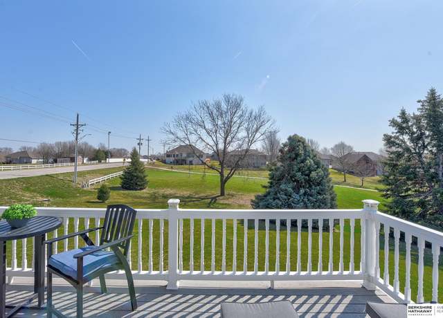 Property at 9901 S 176 St, Omaha, NE 68136, 3 beds, 2.5 baths