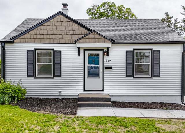 Property at 1319 S 52nd Ave, Omaha, NE 68106, 3 beds, 2.5 baths