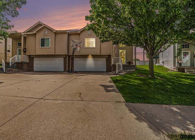 Property at 5164 N 155th Ave, Omaha, NE 68116, 3 beds, 2 baths