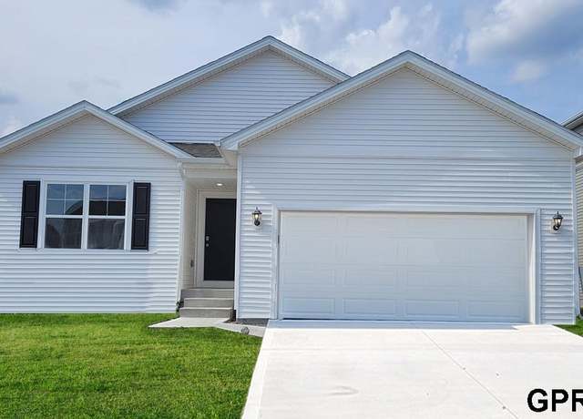 Property at 12658 S 205th St, Gretna, NE 68028, 4 beds, 3 baths