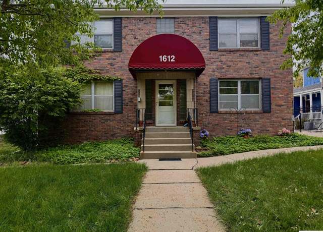 Property at 1612 S 32nd Ave, Omaha, NE 68105, 5 beds, 5 baths