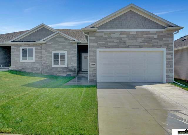 Property at 4933 Spire St, Lincoln, NE 68516, 4 beds, 3 baths