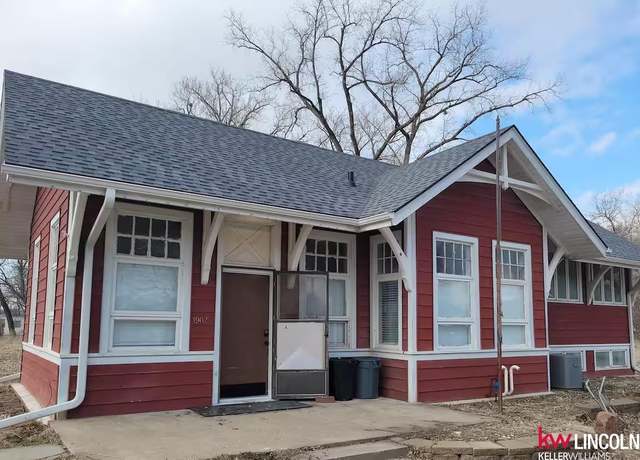 Property at 1850 N 228 Plz, Elkhorn, NE 68022, 6 beds, 3 baths