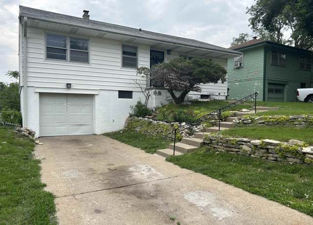 Property at 5329 N 47th St, Omaha, NE 68104, 3 beds, 1.5 baths