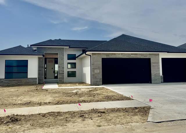 Property at 5510 N 213th Ave, Elkhorn, NE 68022, 5 beds, 3 baths