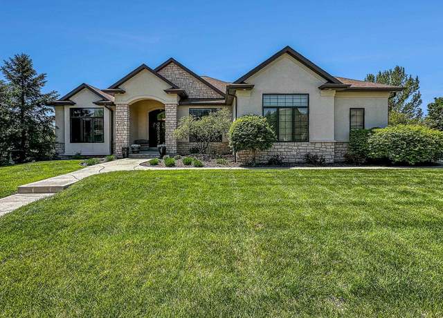 Property at 5311 S 90 St, Lincoln, NE 68526, 3 beds, 3.5 baths