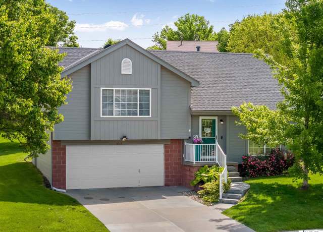 Property at 3015 N 144th Ter, Omaha, NE 68116, 2 beds, 2 baths