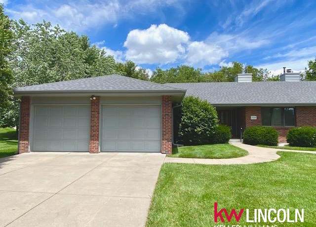 Property at 2930 Drawbridge Ct, Lincoln, NE 68516, 3 beds, 3 baths
