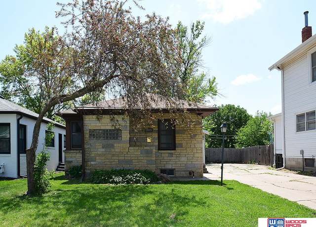 Property at 3343 C St, Lincoln, NE 68510, 2 beds, 1 bath