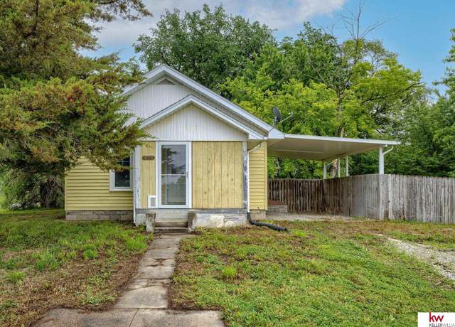 Property at 320 Morton St, Missouri Valley, IA 51555, 2 beds, 1 bath